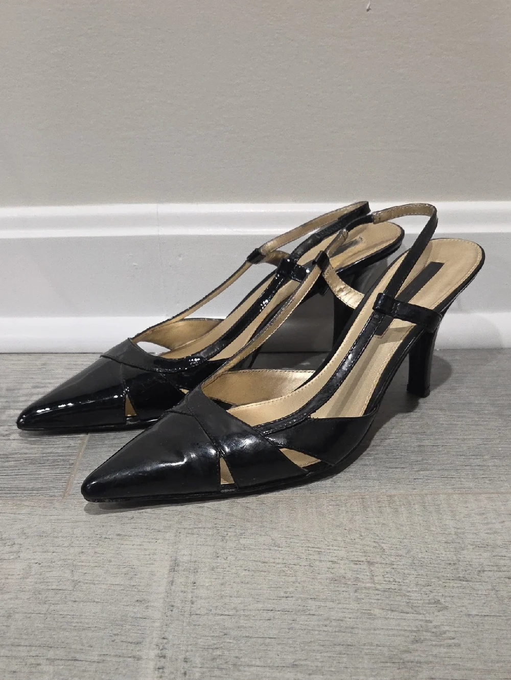Bandolino Black Patent Pointed Slingback Heels